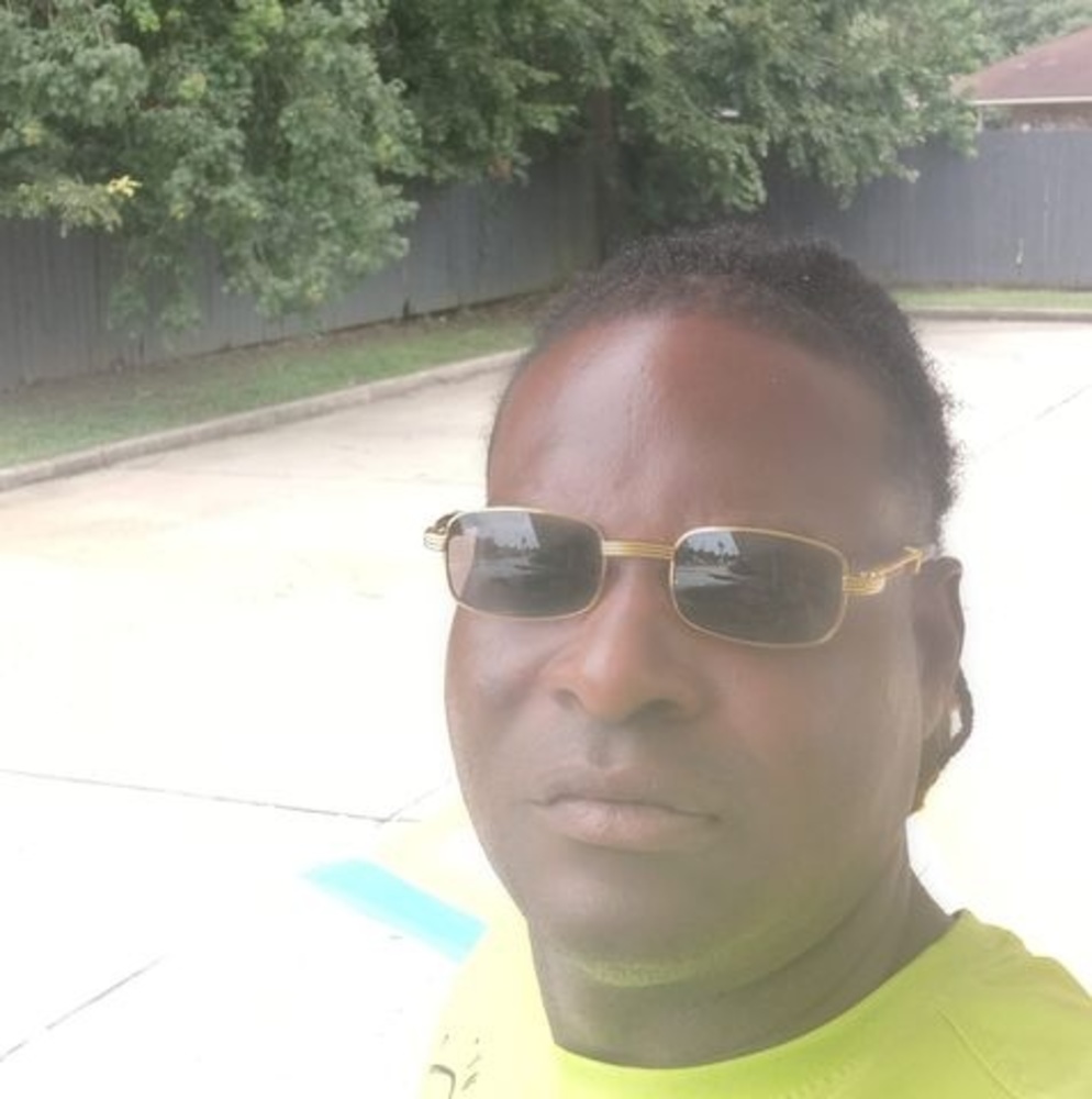 Meet your Posher, Derrick